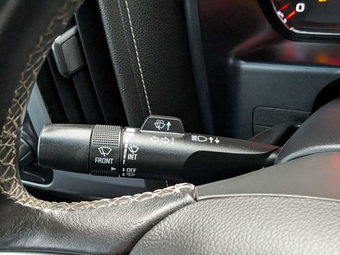 Used 2015 GMC Sierra 1500 SLE w/ SLE Value Package image 28