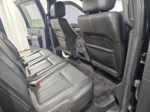 Used 2016 Ford F250 Lariat w/ Lariat Ultimate Package AWD/4WD image 14