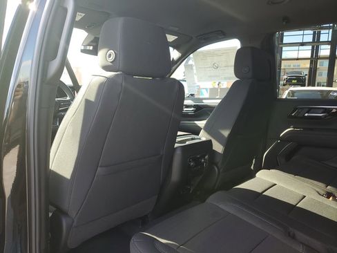 New 2026 Chevrolet Suburban LS image 14