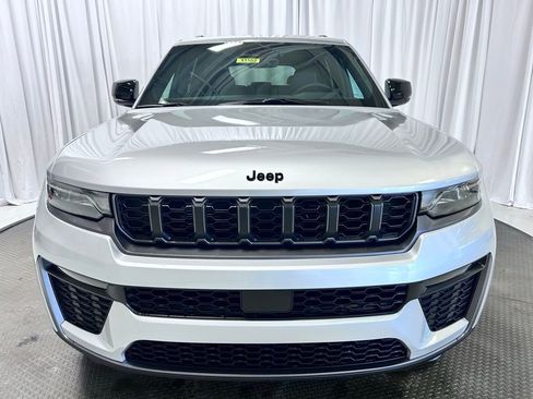 New 2026 Jeep Grand Cherokee Limited AWD/4WD image 26