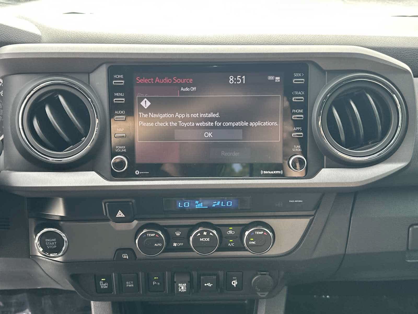 Used 2022 Toyota Tacoma TRD Off-Road w/ Technology Package RWD image 24