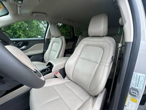 Used 2022 Lincoln Corsair AWD w/ Equipment Group 101A image 30