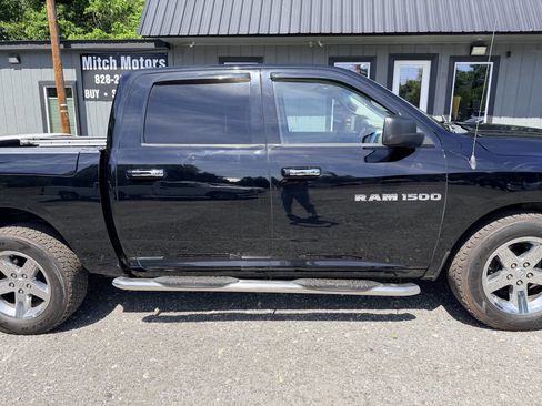 Used 2012 RAM 1500 Big Horn w/ Luxury Group AWD/4WD image 3