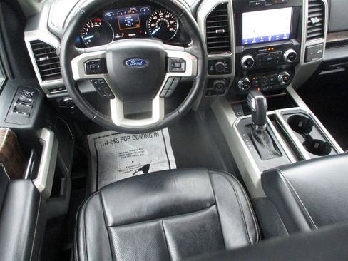 Used 2019 Ford F150 Lariat w/ Equipment Group 502A Luxury image 11