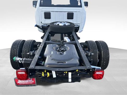New 2024 RAM 5500 Tradesman w/ Safety Group AWD/4WD image 5