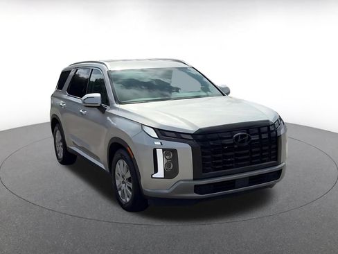 Used 2025 Hyundai Palisade SEL FWD image 3