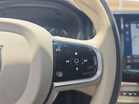 Used 2020 Volvo XC60 T5 Inscription FWD image 22