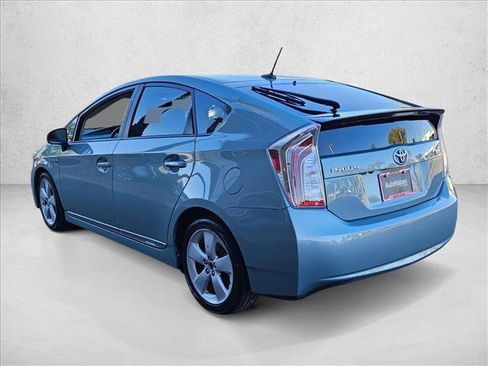 Used 2014 Toyota Prius Five image 8