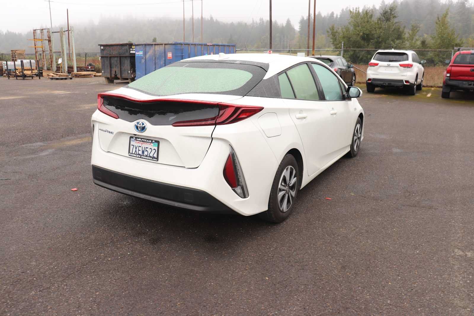 Used 2017 Toyota Prius Prime Premium FWD image 5