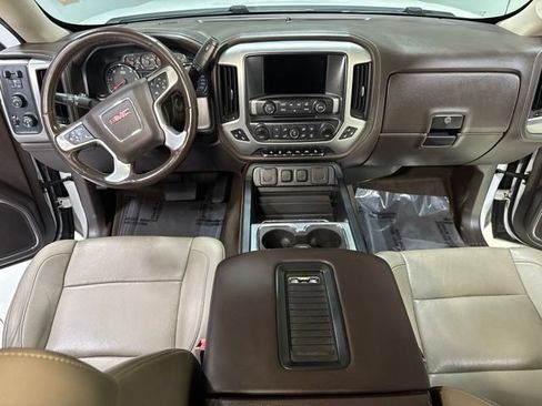 Used 2017 GMC Sierra 1500 SLT AWD/4WD image 3
