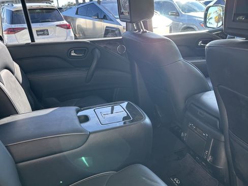 Used 2020 INFINITI QX80 Luxe w/ 22" Wheel Package image 7