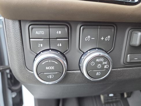 New 2026 GMC Yukon Denali Ultimate AWD/4WD image 14