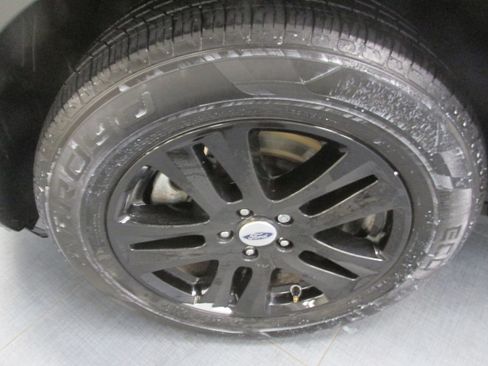 Used 2019 Ford Explorer XLT w/ Equipment Group 201A image 14