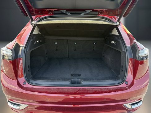 Used 2023 Buick Envision Avenir FWD image 12