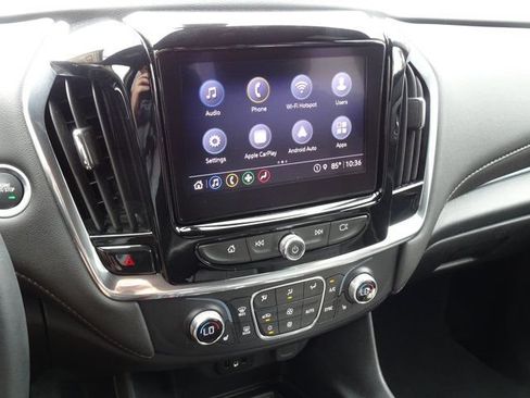 Used 2023 Chevrolet Traverse LT FWD image 20