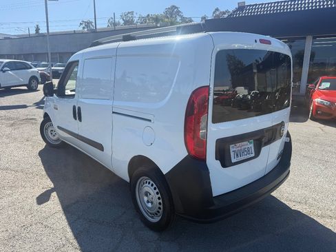 Used 2016 RAM ProMaster City Tradesman FWD image 9