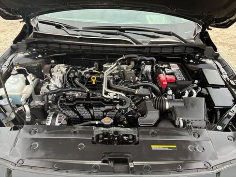 Used 2025 Nissan Altima 2.5 SV image 34