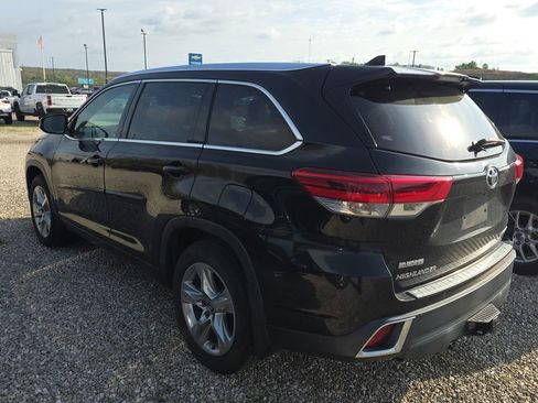 Used 2018 Toyota Highlander Limited AWD/4WD image 4