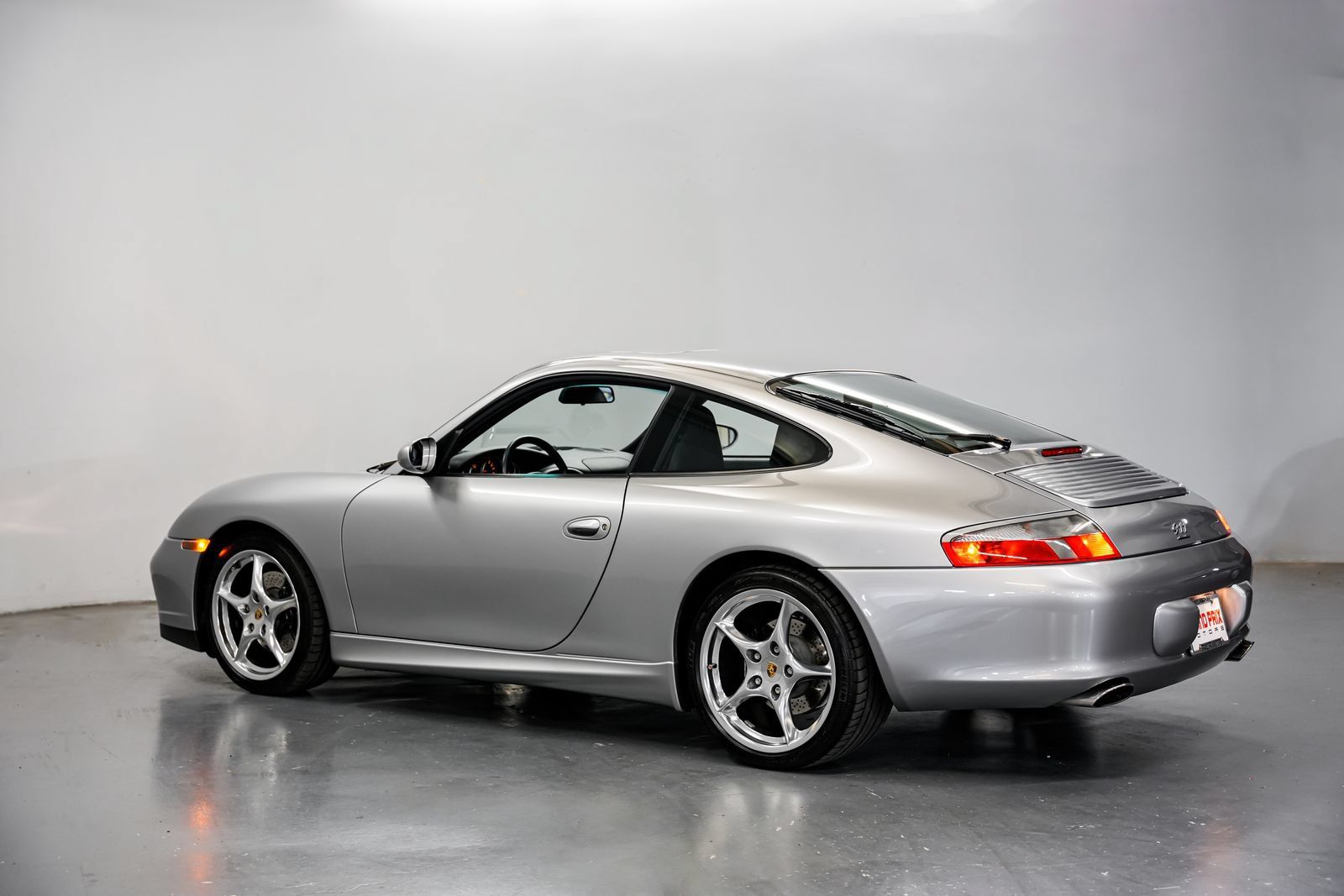 Used 2004 Porsche 911 40th Anniversary RWD image 8