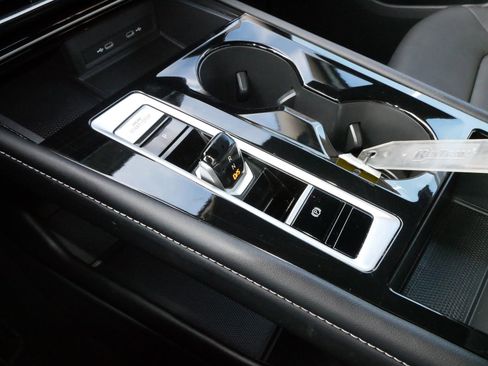 Certified 2024 Volkswagen Atlas Cross Sport SEL image 24