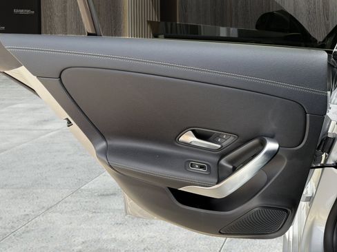 Used 2020 Mercedes-Benz CLA 250 image 24