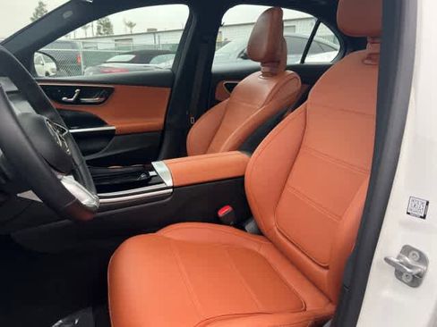 New 2025 Mercedes-Benz C 300 4MATIC Sedan image 4