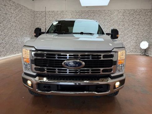Used 2024 Ford F250 XLT AWD/4WD image 2