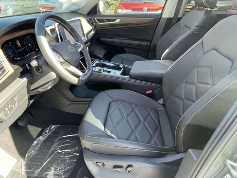 New 2026 Volkswagen Atlas SE FWD image 16