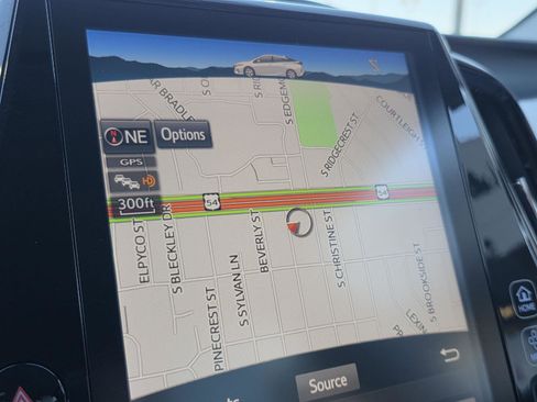 Used 2017 Toyota Prius Prime Plus image 21