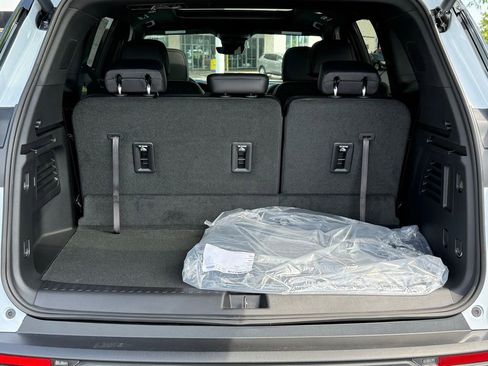 New 2026 GMC Acadia Elevation w/ Elevation Premium Package image 12