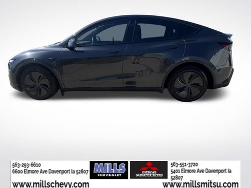 Used 2026 Tesla Model Y Long Range AWD/4WD image 2