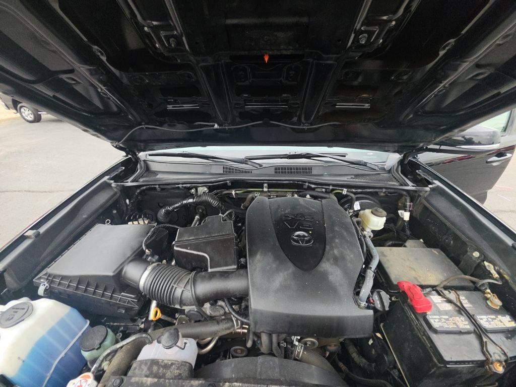 Used 2022 Toyota Tacoma TRD Sport AWD/4WD image 10