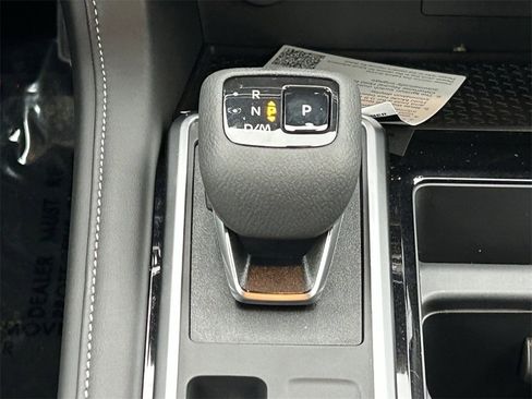 New 2025 Nissan Pathfinder SV w/ Black Appearance Package image 15