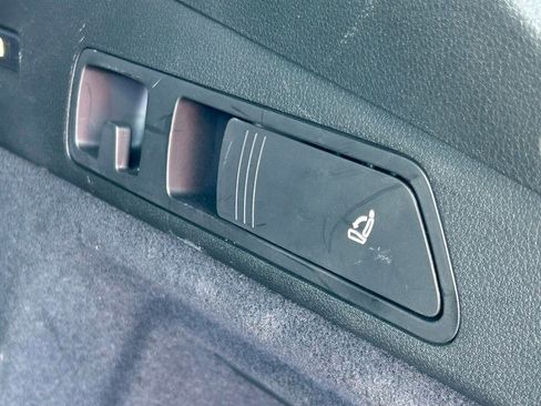 Used 2019 Audi e-tron Premium Plus AWD/4WD image 52