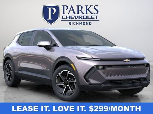 New 2026 Chevrolet Equinox EV LT image 2