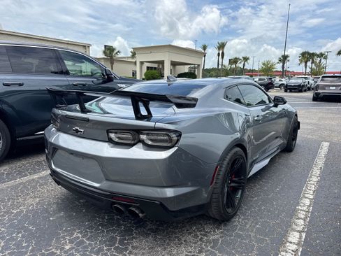 Used 2019 Chevrolet Camaro ZL1 RWD image 3