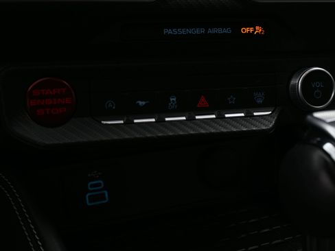 Used 2024 Ford Mustang GT Premium image 18