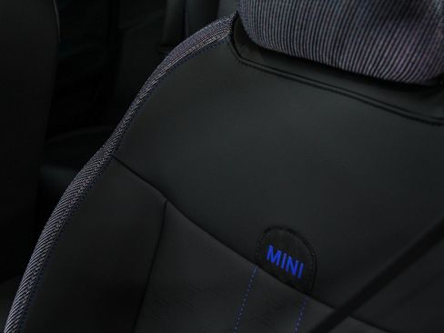 New 2026 MINI Cooper 4-Door Hardtop image 25