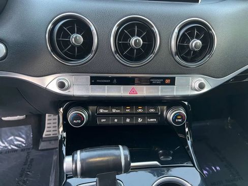 Used 2020 Kia Stinger GT-Line image 22