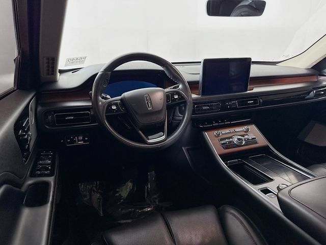 Used 2022 Lincoln Aviator Reserve w/ Equipment Group 201A AWD/4WD image 25