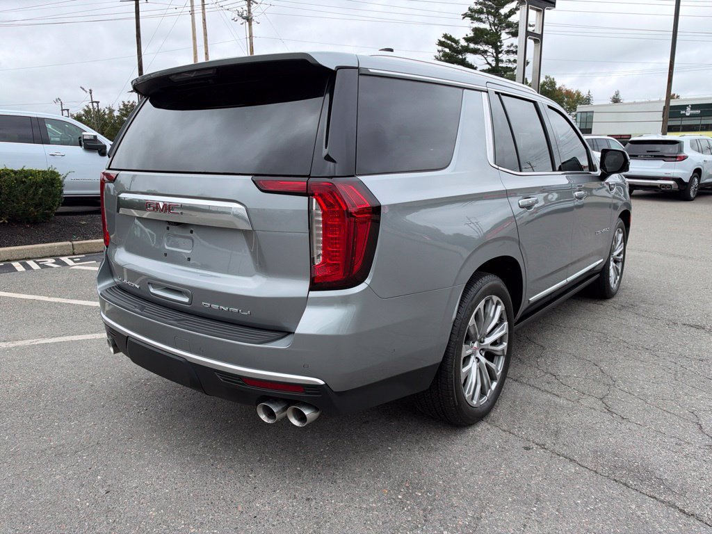 Used 2024 GMC Yukon Denali w/ Denali Reserve Package AWD/4WD image 7