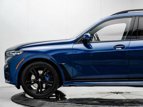 Used 2022 BMW X7 M50i w/ Dynamic Handling Package AWD/4WD image 6