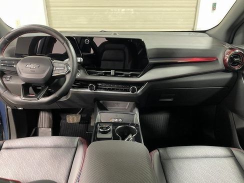 Used 2025 Chevrolet Equinox RS w/ Convenience Package III AWD/4WD image 13