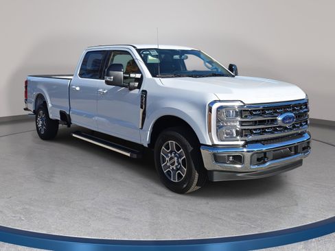 New 2026 Ford F350 Lariat RWD image 3