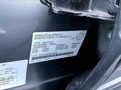 Used 2024 Acura MDX A-Spec image 19