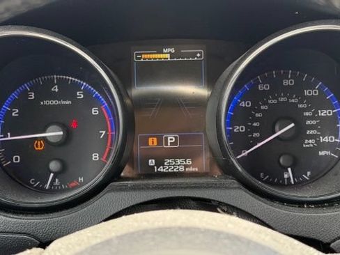 Used 2016 Subaru Legacy 2.5i Premium AWD/4WD image 18