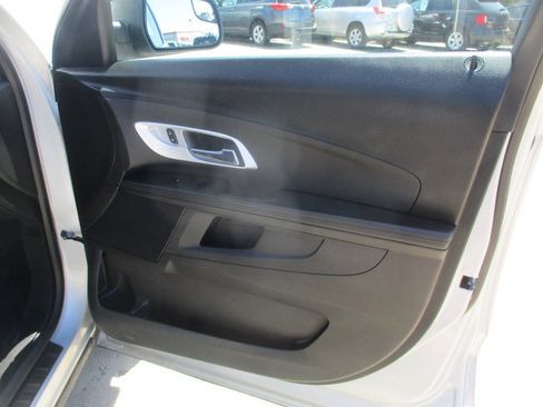 Used 2012 Chevrolet Equinox LS AWD/4WD image 32