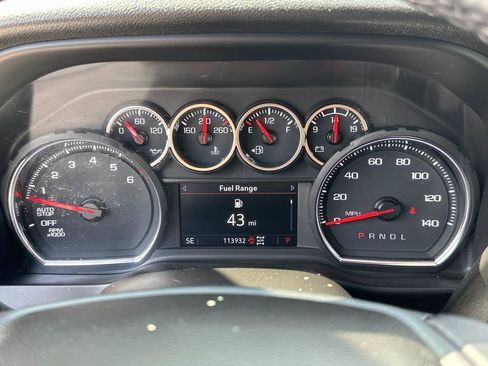 Used 2022 Chevrolet Silverado 1500 RST w/ Z71 Off-Road Package AWD/4WD image 18
