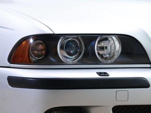 Used 2002 BMW M5 image 33