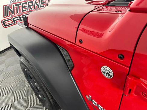 Used 2018 Jeep Wrangler Unlimited Sport image 22